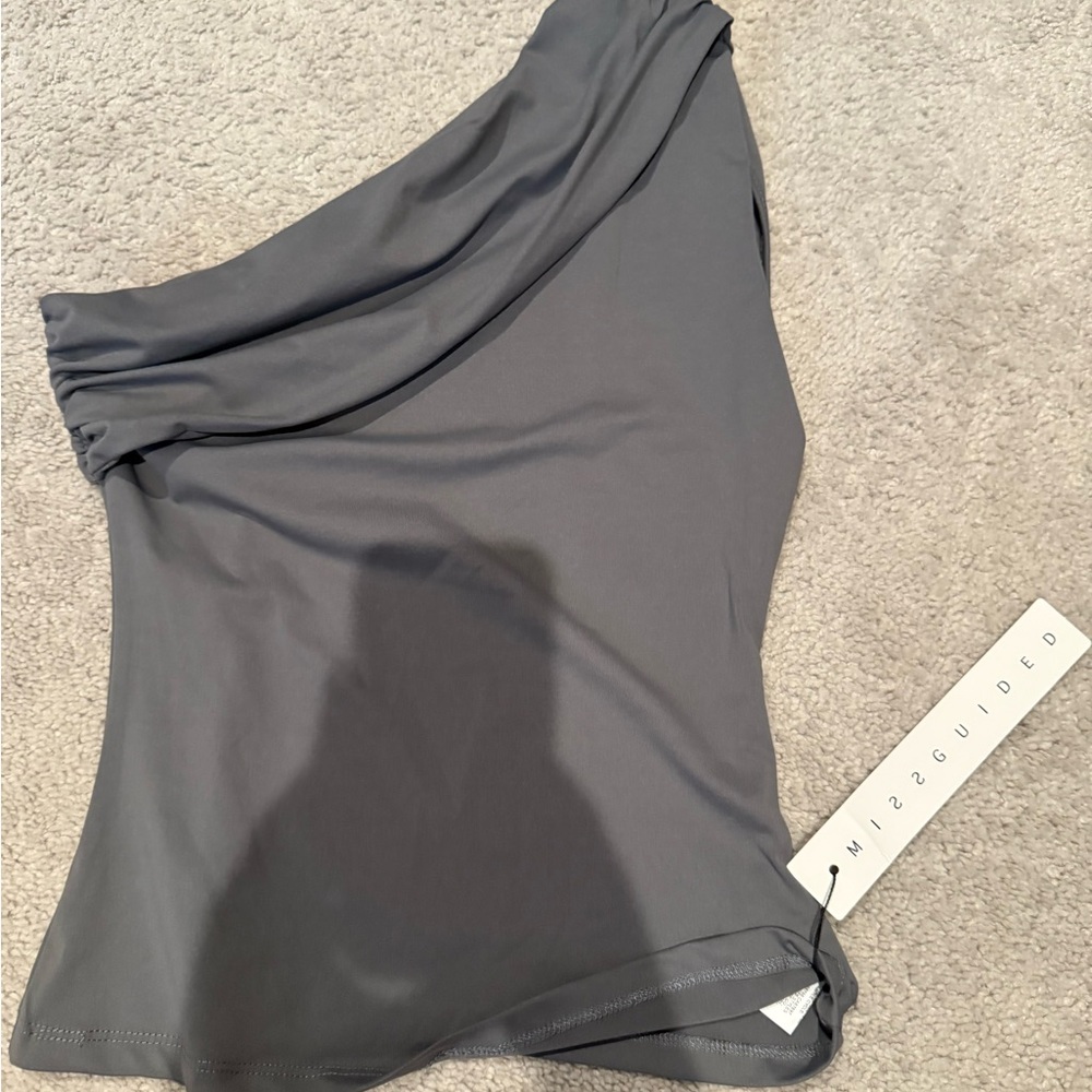 Missguided Gray One-Shoulder Tank Top